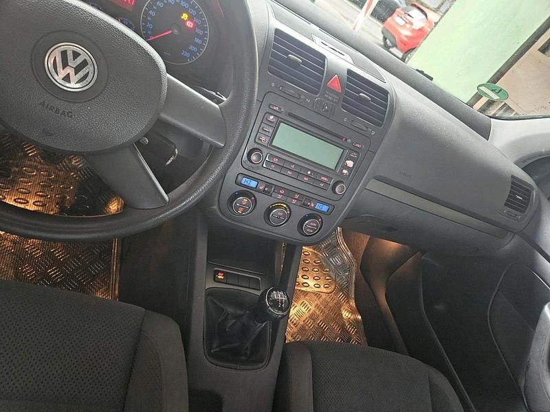 Gebraucht VW Golf V 80 PS (58 kW) 2004 Kleinwagen