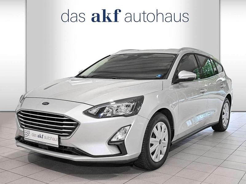 Polarsilber metallic Gebraucht 2022 Ford Focus Cool & Connect Kombi | 15.950 € (Guter Preis) - Bild 1/4
