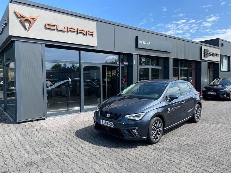 Grau Gebraucht 2024 Seat Ibiza Style Limousine | 17.900 € (Fairer Preis) - Bild 1/4