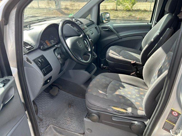 Gebraucht Mercedes Vito 150 PS (110 kW) 2010 Silber metallic Van