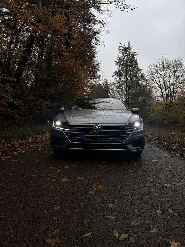 Gebraucht VW Arteon R-line 190 PS (139 kW) 2019 Grau Coupé