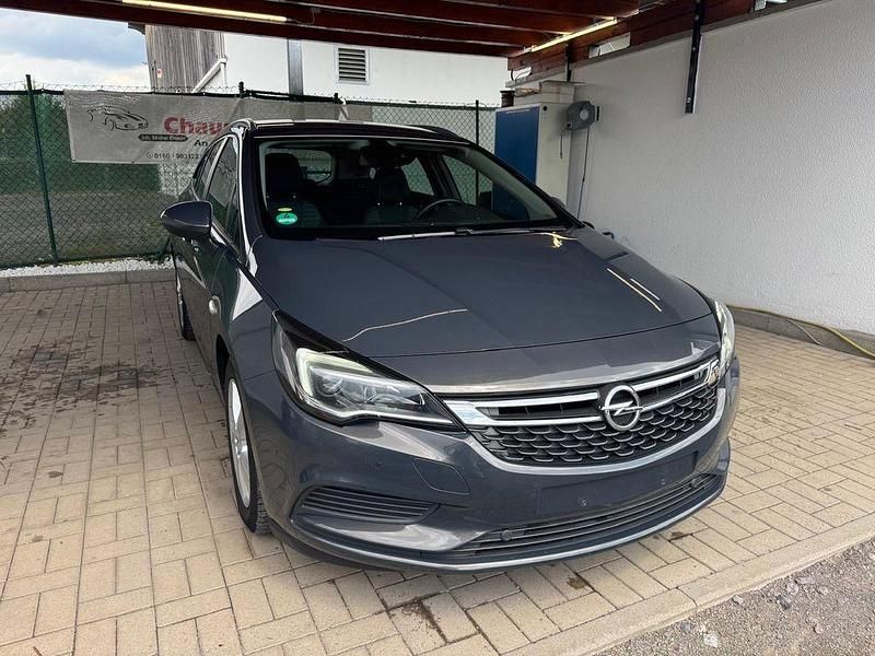 Gebraucht Opel Astra Edition 110 PS (80 kW) 2016 Grau Kombi