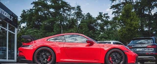 Gebraucht Porsche 992 510 PS (375 kW) 2022 Rot