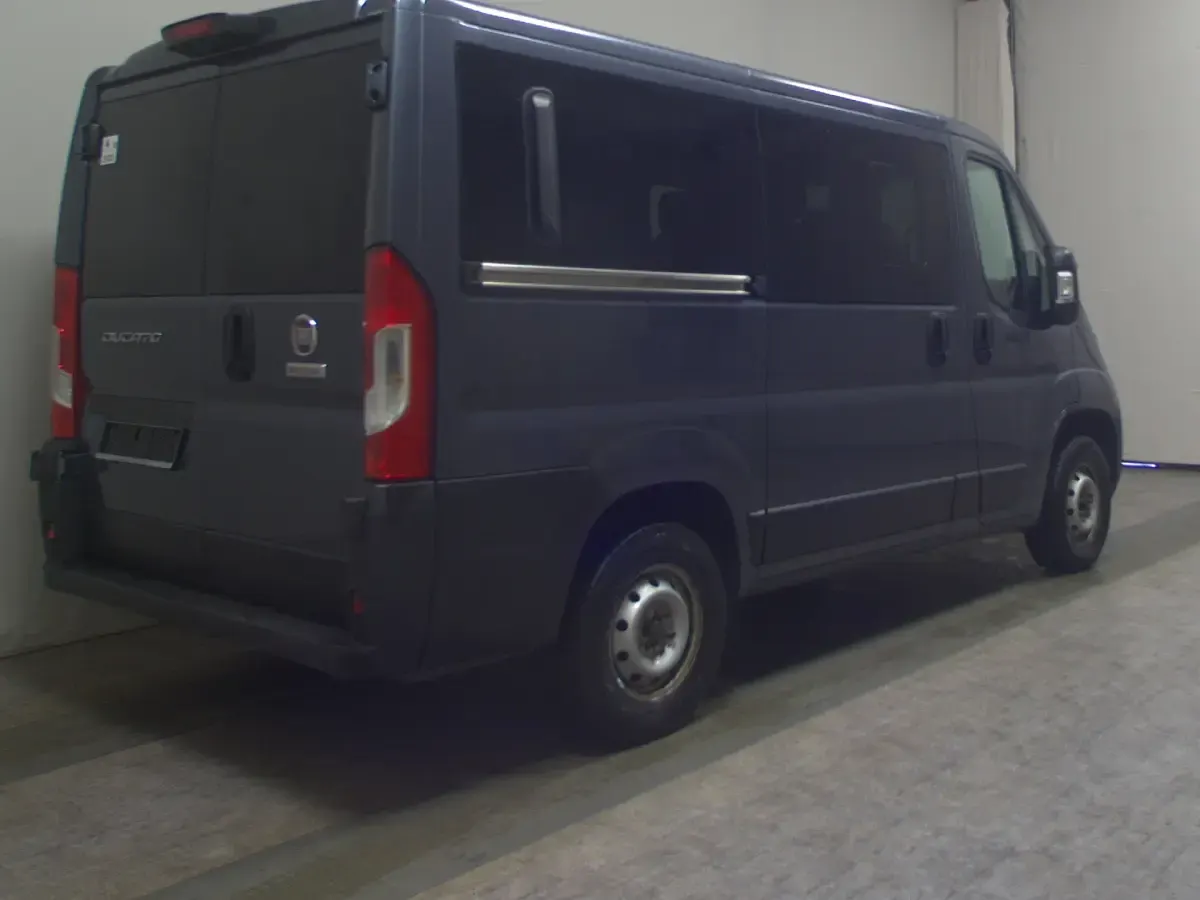 Gebraucht Fiat Ducato 140 PS (102 kW) 2022 Grau Van