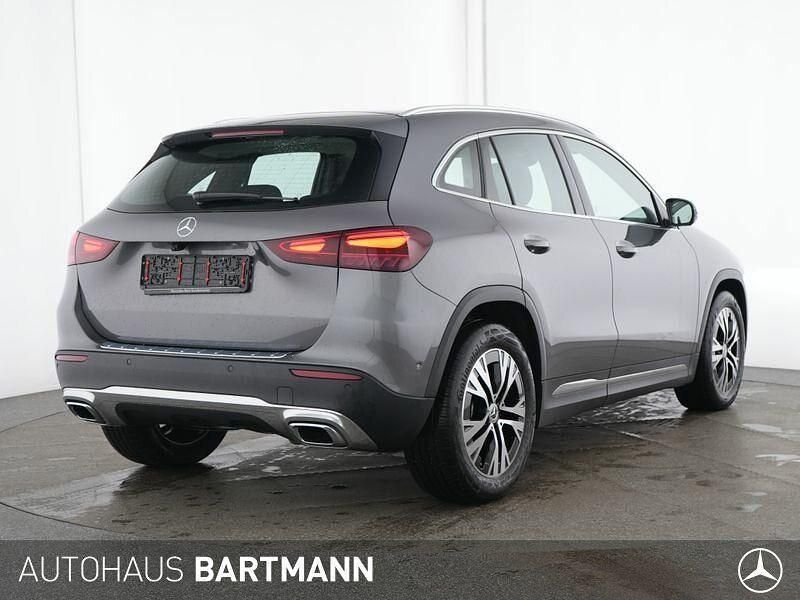 Usata Mercedes GLA200 Progressive 150 CV (110 kW) 2024 Grigio SUV