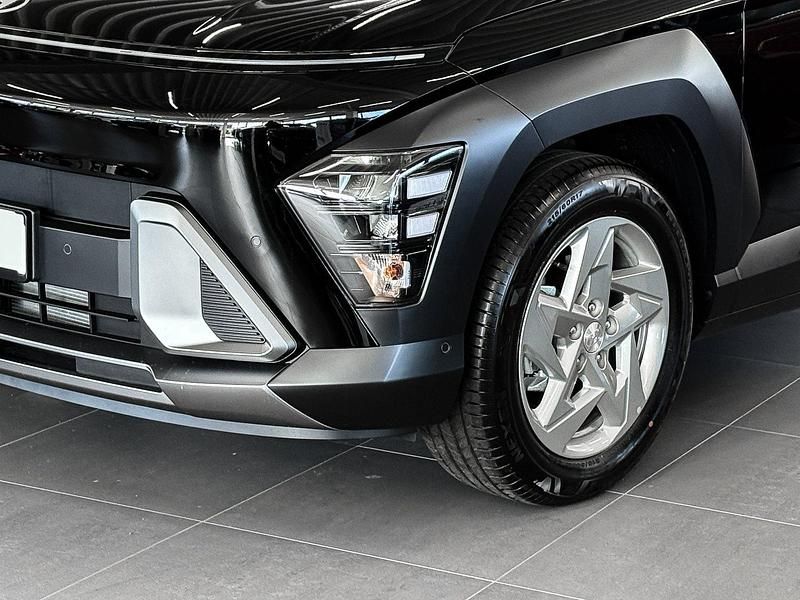 Neu Hyundai Kona Trend 150 PS (110 kW) 2025 Schwarz SUV