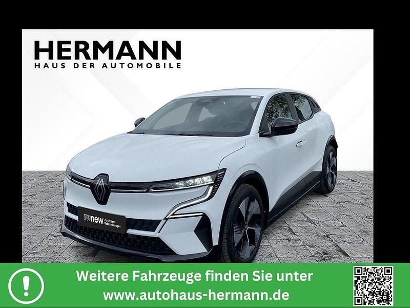 Arktisweiß (weiß) Gebraucht 2022 Renault Megane E-Tech Limousine | 19.201 € (Guter Preis) - Bild 1/4