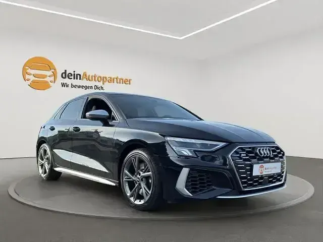 Gebraucht Audi S3 Ambiente 310 PS (228 kW) 2023 Schwarz Limousine