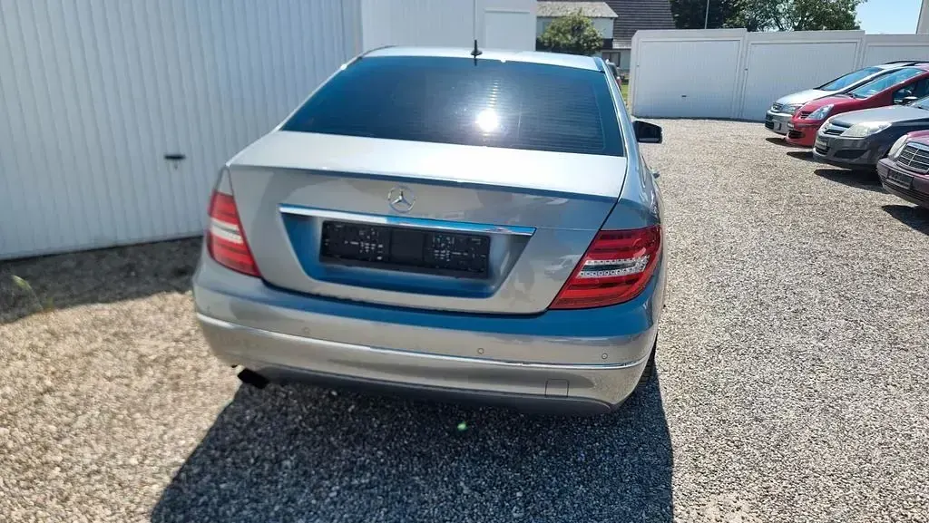 Occasion Mercedes C180 156 ch (114 kW) 2012 Argent Berline