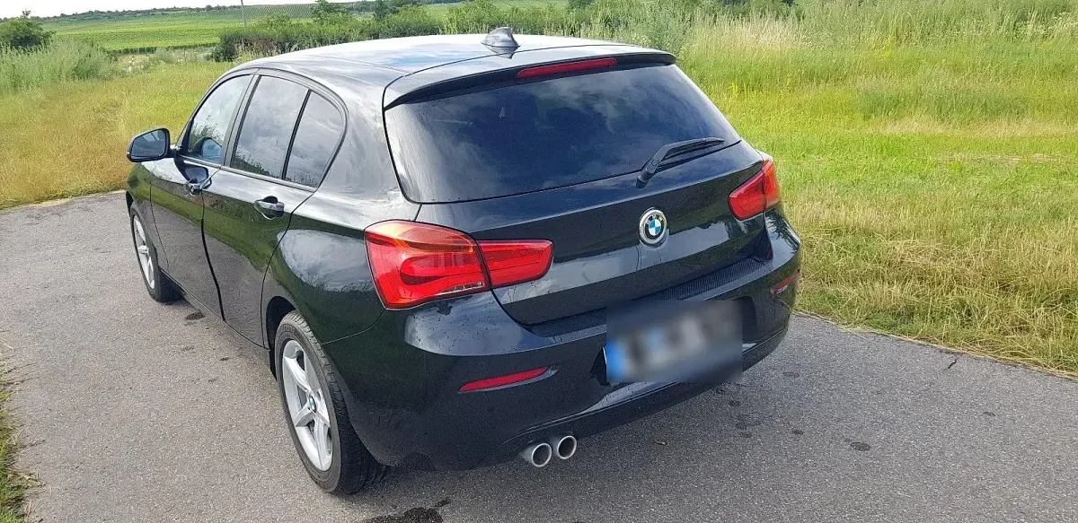 Gebraucht BMW 120 Advantage 184 PS (135 kW) 2019 Schwarz Limousine