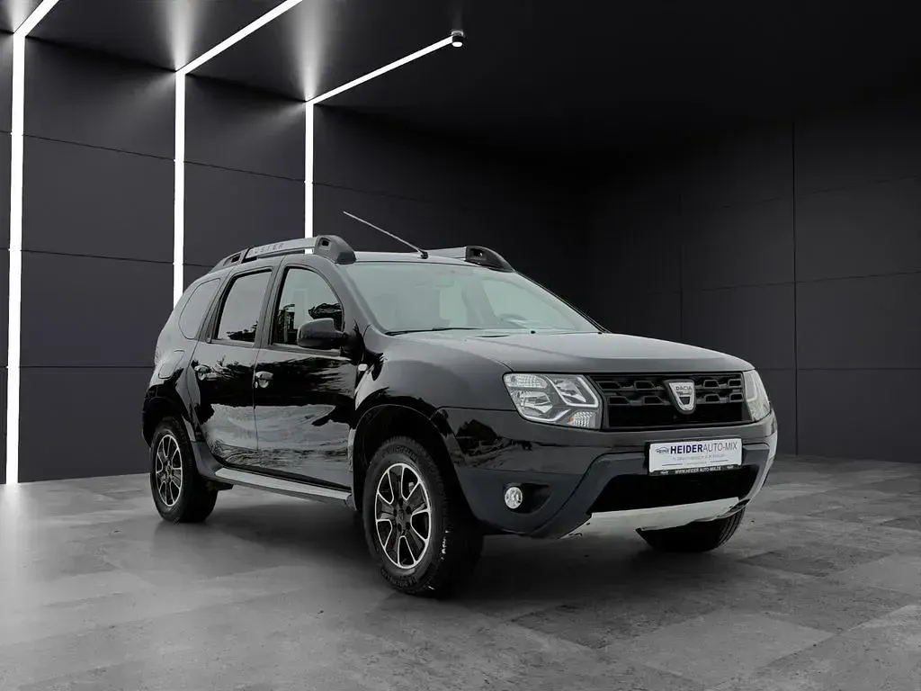 Second-hand Dacia Duster Black Shadow 125 CP (91 kW) 2017 Negru SUV