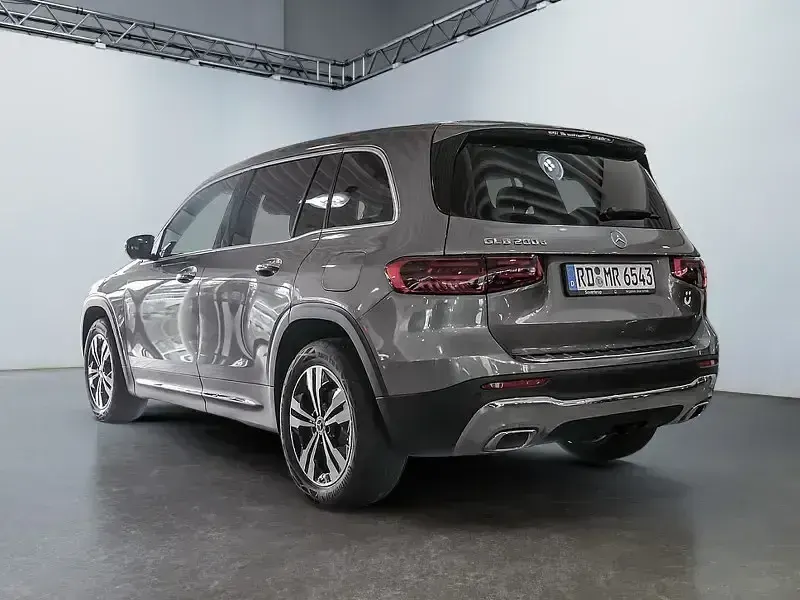 Second-hand Mercedes GLB200 Progressive 150 CP (110 kW) 2025 Gri SUV