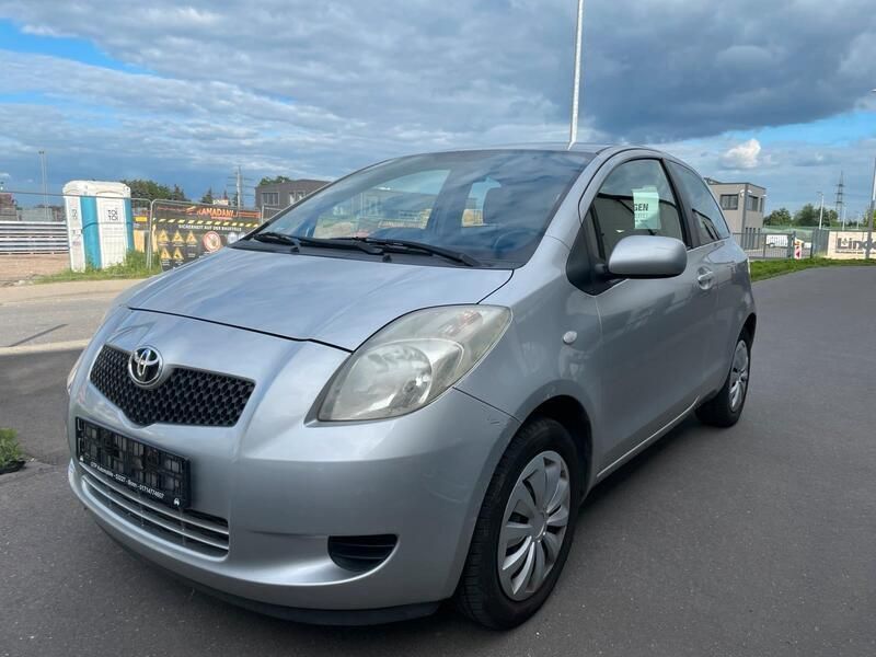Silber Gebraucht 2006 Toyota Yaris Kleinwagen | 1.199 € (Fairer Preis) - Bild 1/4
