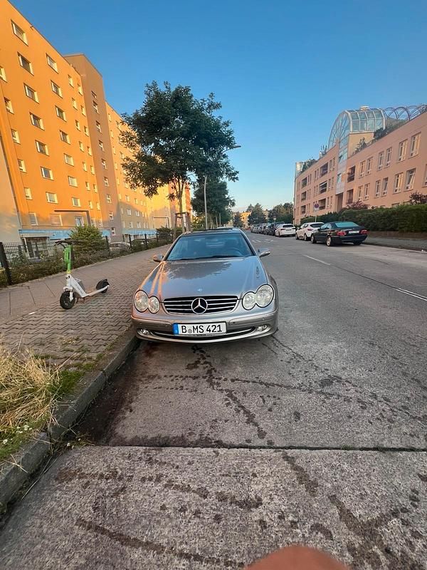 Silber Gebraucht 2004 Mercedes CLK200 Coupé | 1.600 € (Guter Preis) - Bild 1/4