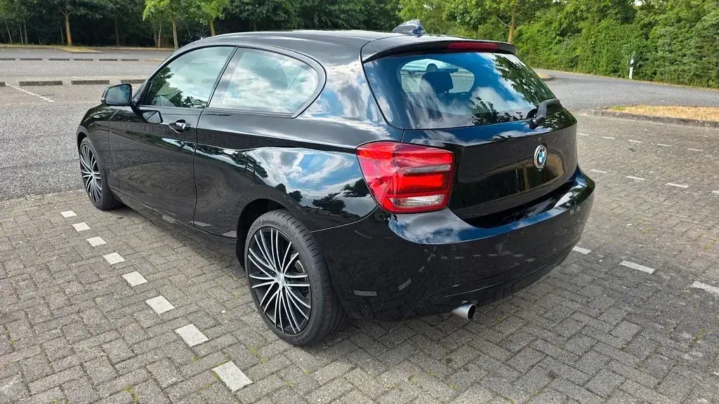 Gebraucht BMW 114 Urban Line 95 PS (69 kW) 2013 Schwarz Kleinwagen