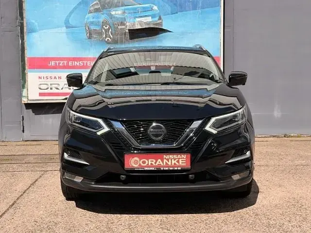 Gebraucht Nissan Qashqai Tekna 159 PS (116 kW) 2020 Schwarz SUV