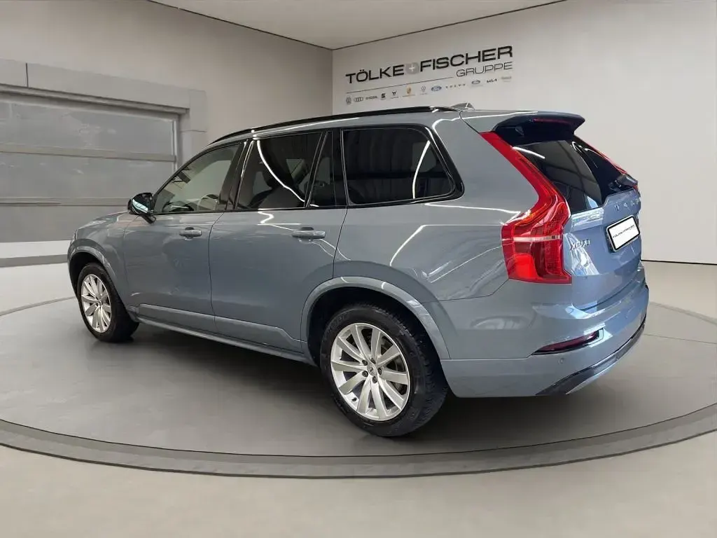 Second-hand Volvo XC90 Plus 235 CP (172 kW) 2023 Gri SUV