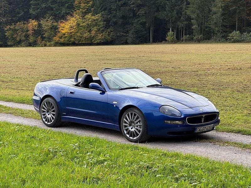 Blau Gebraucht 2001 Maserati Spyder Cabrio | 19.900 € (Superpreis) - Bild 1/4