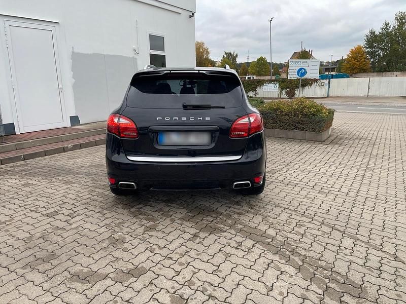 Second-hand Porsche Cayenne 245 CP (180 kW) 2012 Negru SUV