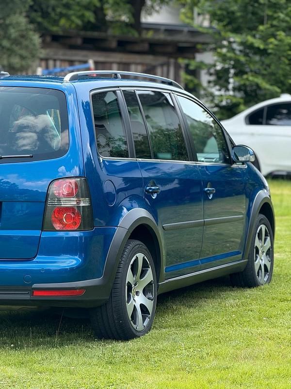 Gebraucht VW Touran Cross 105 PS (77 kW) 2007 Blau Van / Kleinbus