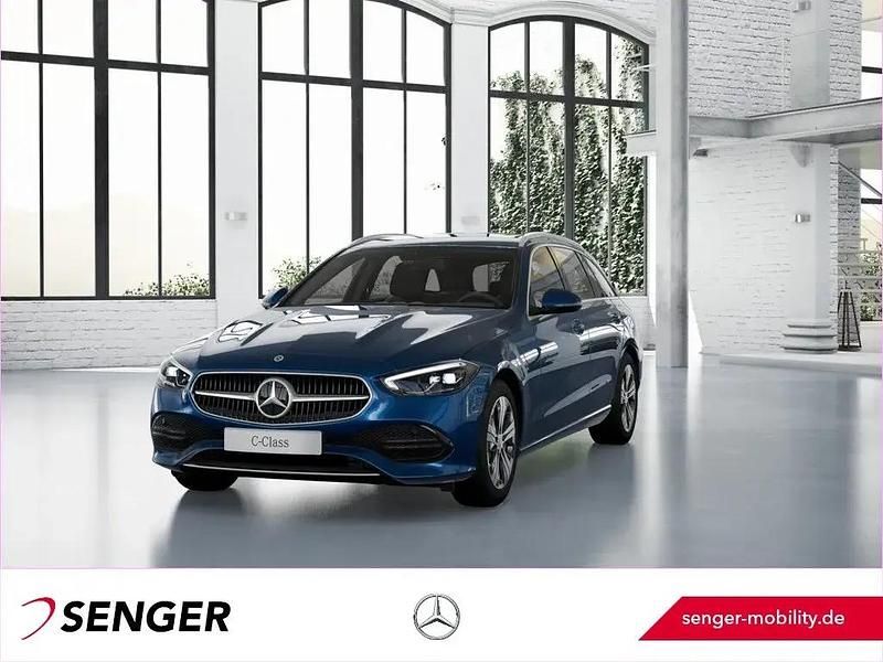 Blau Gebraucht 2024 Mercedes C300e Avantgarde Limousine | 36.880 € (Superpreis) - Bild 1/1