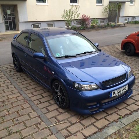 Gebraucht Opel Astra 114 PS (83 kW) 2002 Blau Limousine