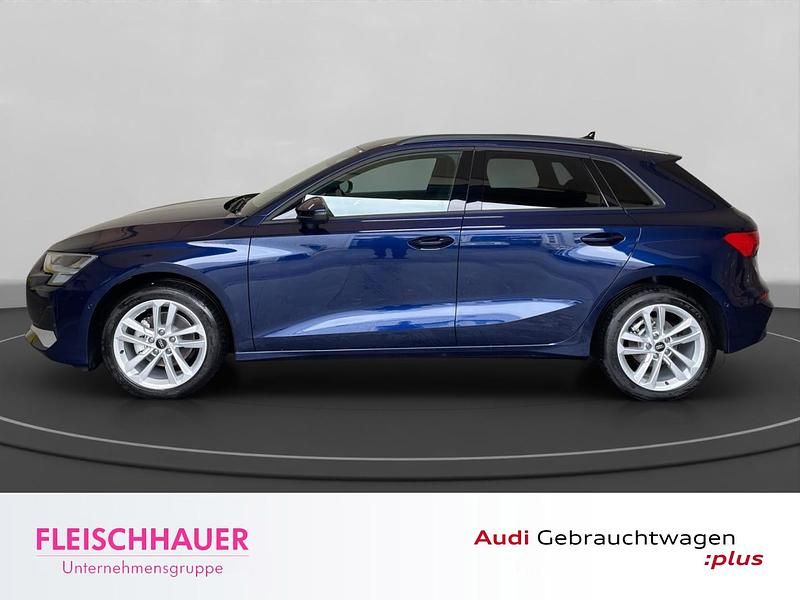 Gebraucht Audi A3 Advanced Plus 116 PS (85 kW) 2024 Blau Limousine