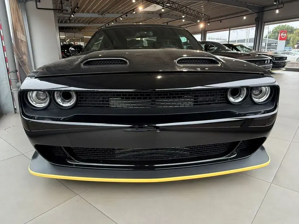 Uusi Dodge Challenger 808 HP (594 kW) 2025 Musta Coupe - kaksiovinen