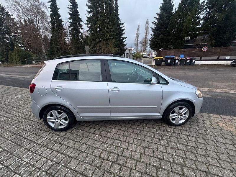 Gebraucht VW Golf Plus Cross 122 PS (89 kW) 2009 Silber Van / Kleinbus