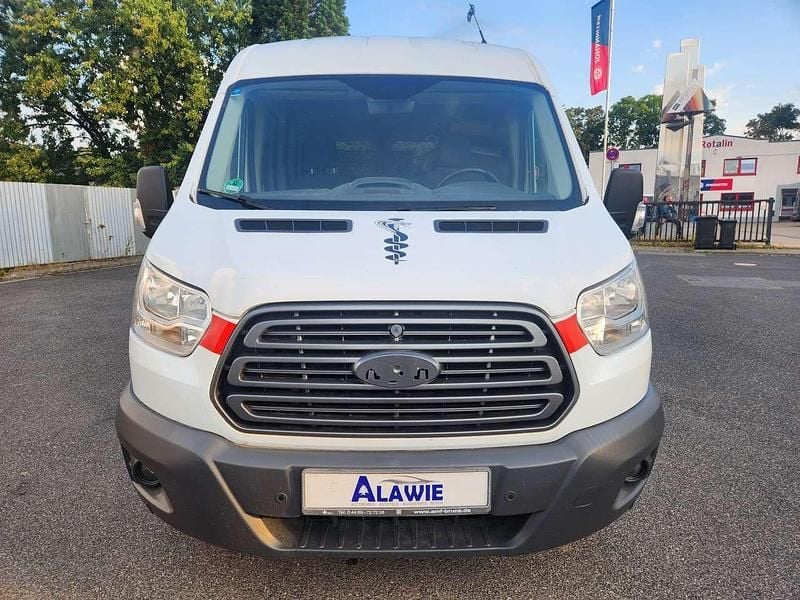 Gebraucht Ford Transit Trend 131 PS (96 kW) 2018 Weiß Van / Kleinbus