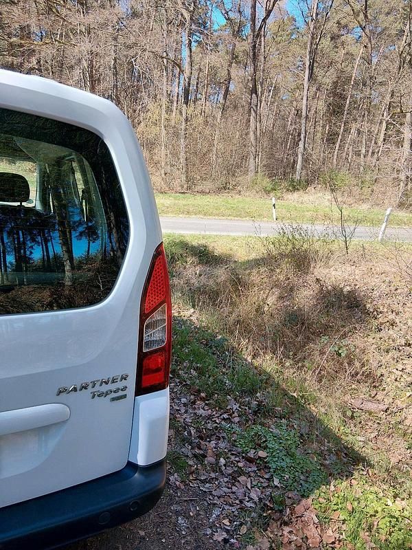 Gebraucht Peugeot TePee 92 PS (67 kW) 2013 Weiß Kombi