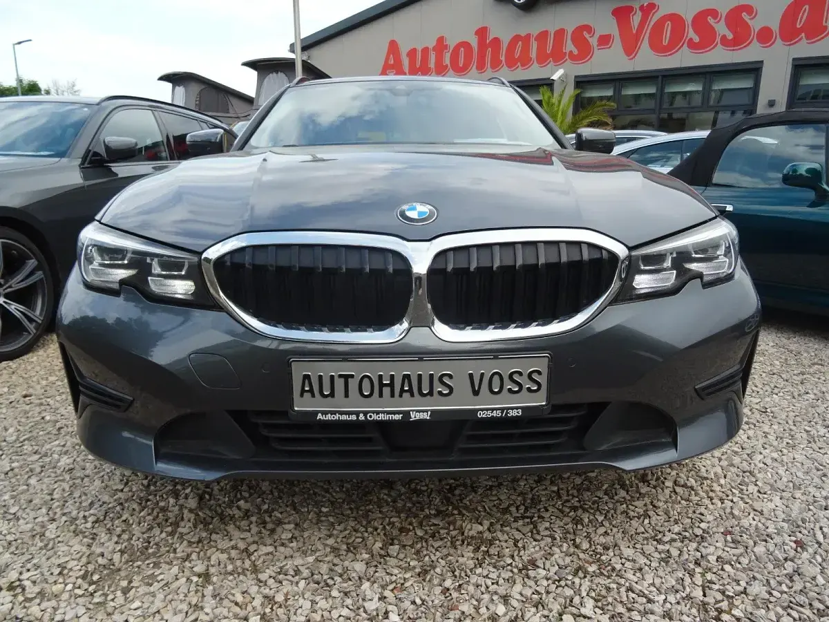 Gebraucht BMW 320 Advantage 190 PS (139 kW) 2022 Grau Kombi