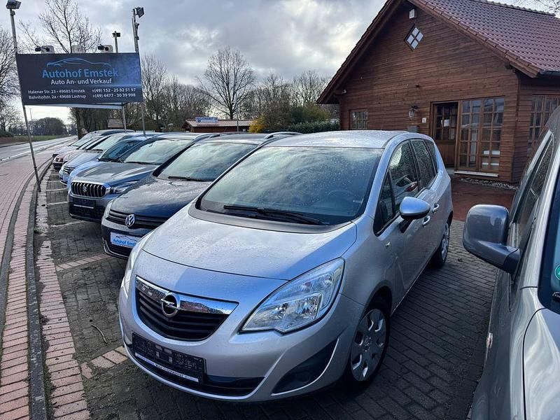 Gebraucht Opel Meriva Edition 95 PS (69 kW) 2011 Silber Van / Kleinbus