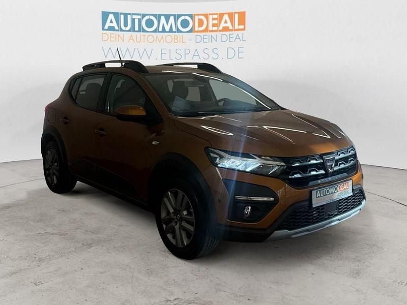 Gebraucht Dacia Sandero Comfort 91 PS (66 kW) 2021 Orange SUV