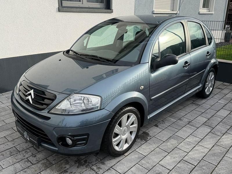 Grau Gebraucht 2006 Citroën C3 VTR Sport Limousine | 5.950 € - Bild 1/4