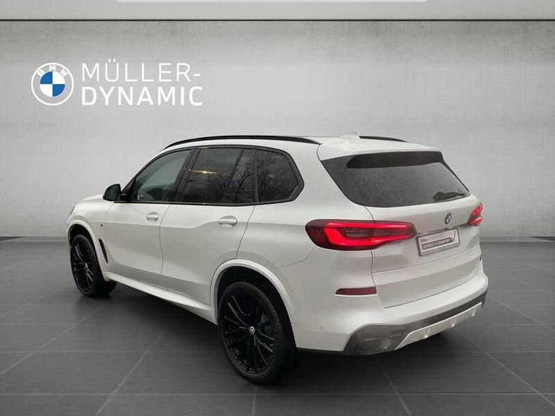 Gebraucht BMW X5 M Sport 286 PS (210 kW) 2022 Mineralweiß SUV