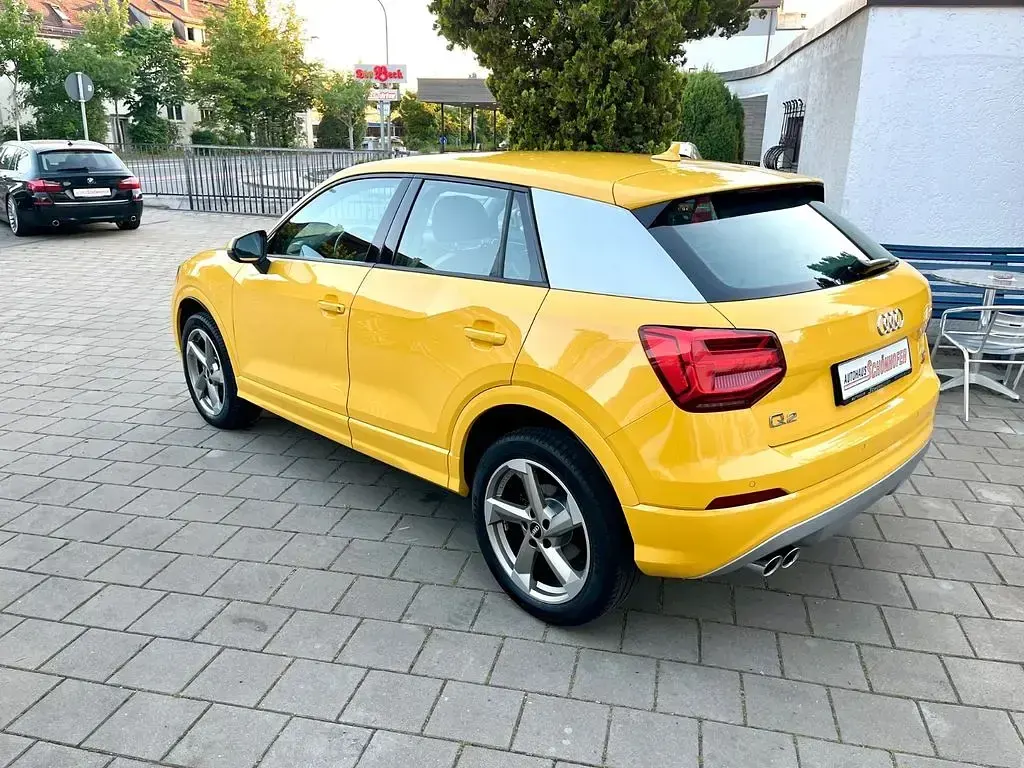 Gebraucht Audi Q2 Sport 150 PS (110 kW) 2017 Gelb SUV