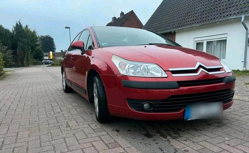 Rot Gebraucht 2007 Citroën C4 Limousine | 1.400 € (Fairer Preis) - Bild 1/4