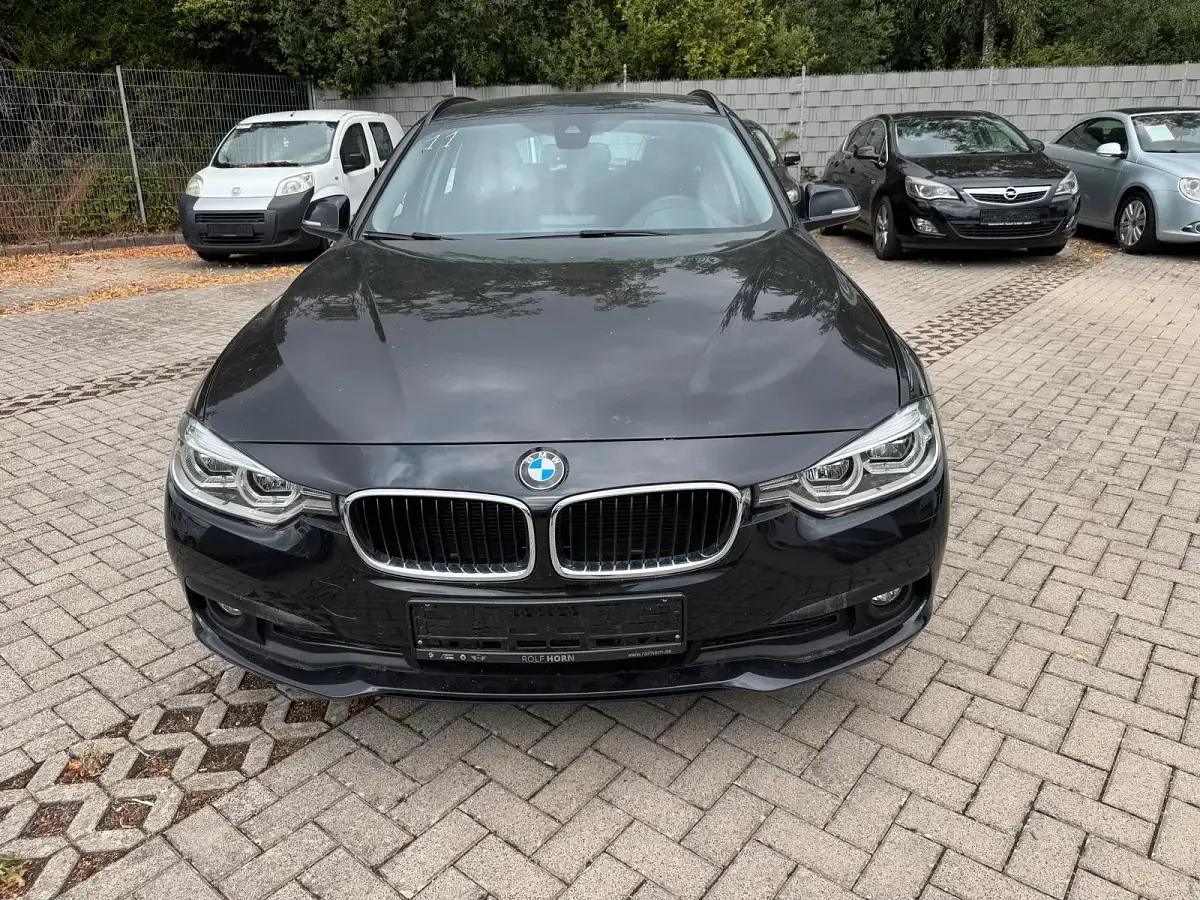 Gebraucht BMW 316 116 PS (85 kW) 2019 Schwarz Kombi