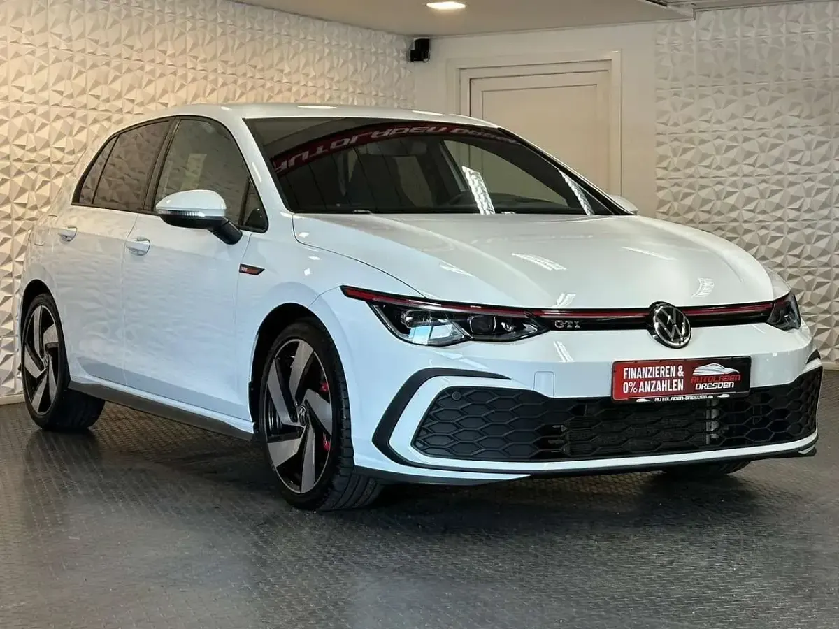 Gebraucht VW Golf VIII GTI 245 PS (180 kW) 2020 Pure white Limousine