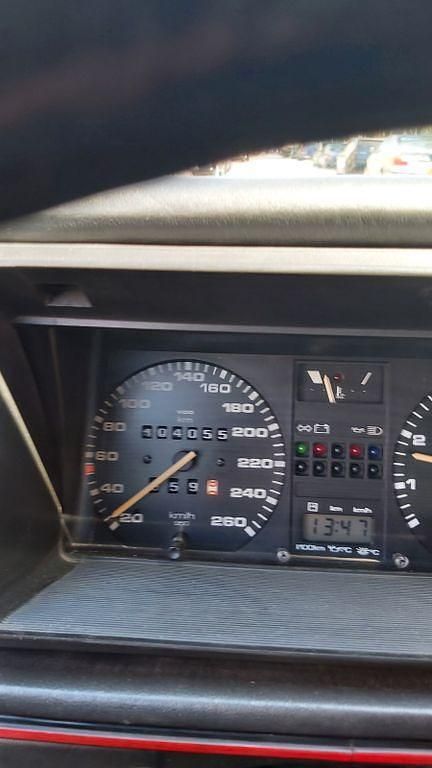 Gebraucht VW Golf II GTI 136 PS (100 kW) 1988 Weiß Kleinwagen