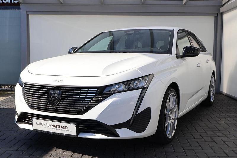 Gebraucht Peugeot 308 SW Allure 131 PS (96 kW) 2022 Weiß Kombi