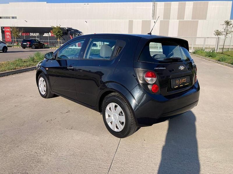 Gebraucht Chevrolet Aveo LS 69 PS (50 kW) 2013 Schwarz Kleinwagen