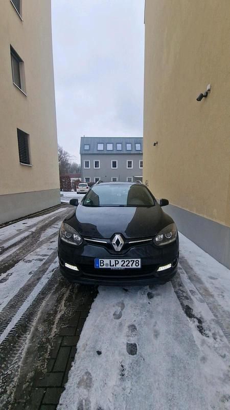Gebraucht Renault Mégane GrandTour 110 PS (80 kW) 2014 Schwarz Kombi