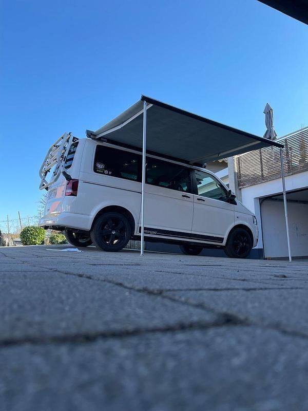 Gebraucht VW Multivan Edition 179 PS (131 kW) 2012 Weiß Van