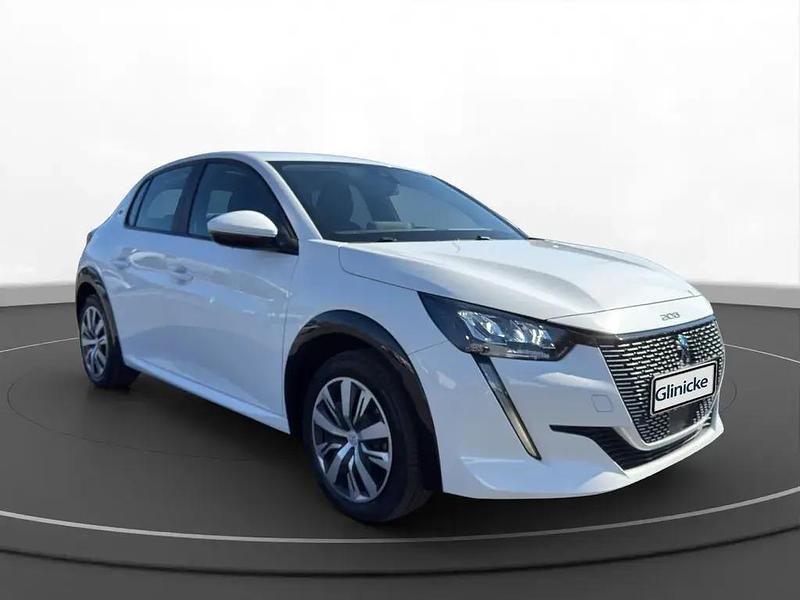 Gebraucht Peugeot e-208 Active 100 kW (136 PS) 2021 Weiß Kleinwagen