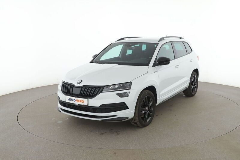 Weiß Gebraucht 2020 Skoda Karoq SportLine SUV | 25.590 € (Fairer Preis) - Bild 1/4