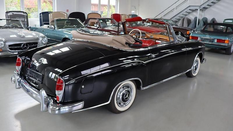Gebraucht Mercedes 220 105 PS (77 kW) 1959 Schwarz Cabrio