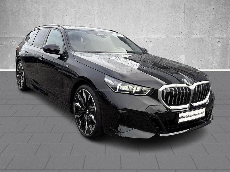 Gebraucht BMW 520 Performance 190 PS (139 kW) 2025 Schwarz Kombi
