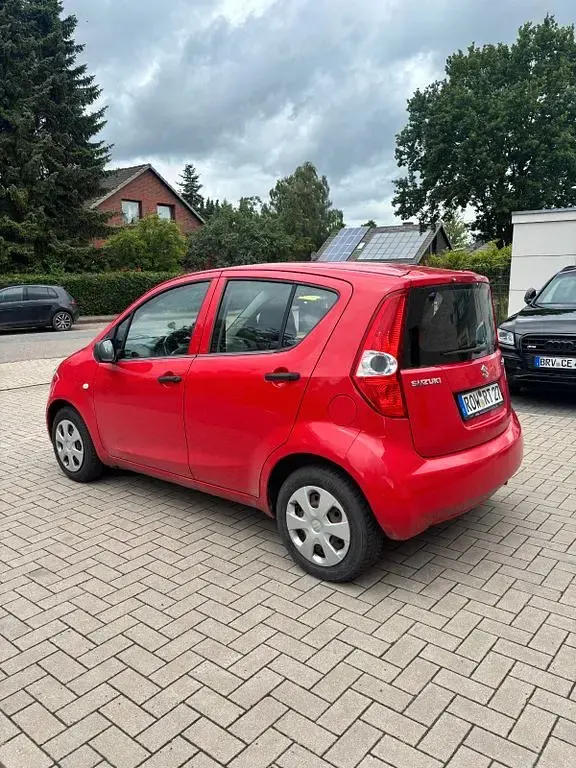 Gebraucht Suzuki Splash 65 PS (47 kW) 2009 Rot Kleinwagen